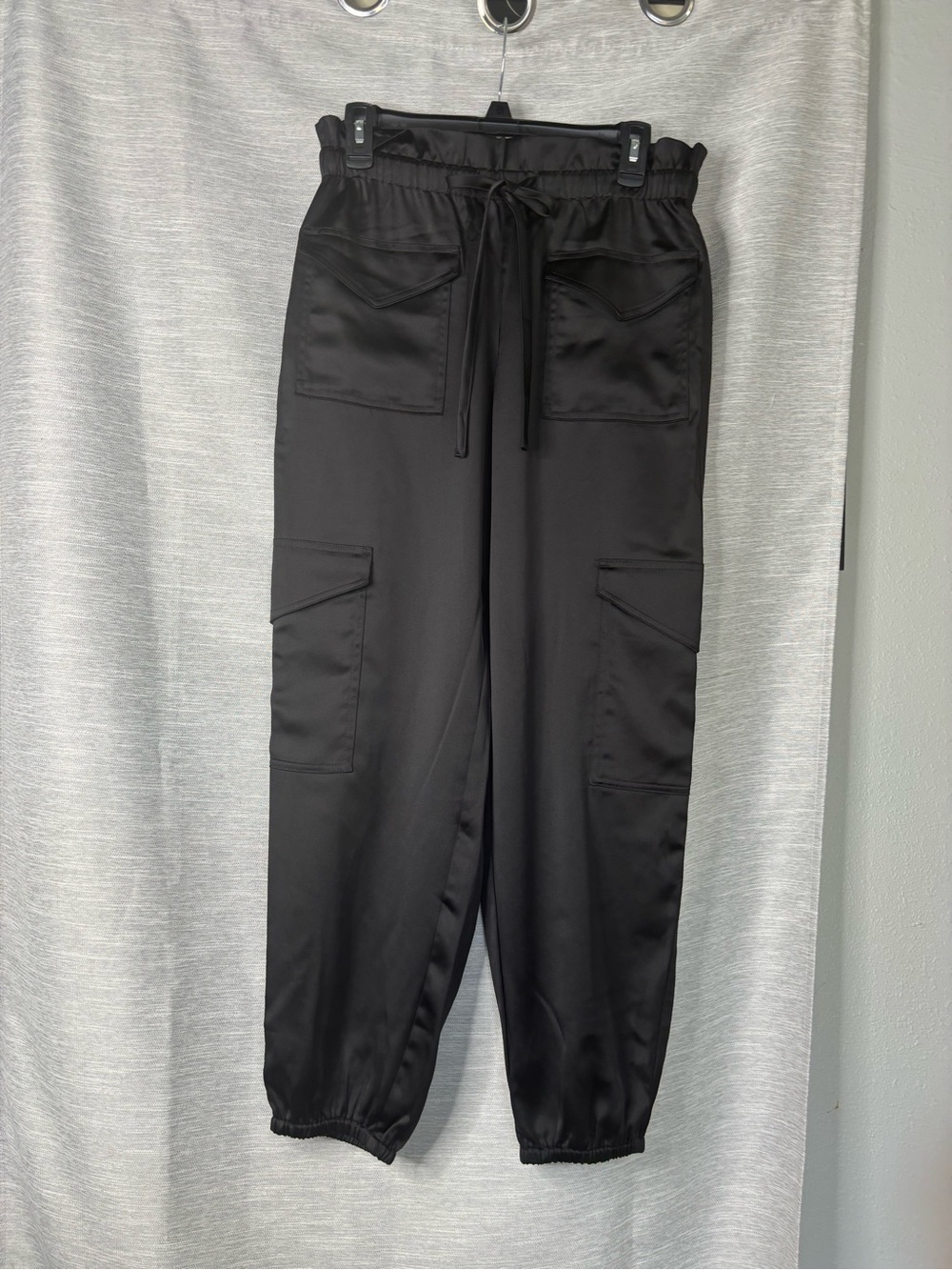 Banana Republic Black Cargo Jogger Pants for women’s
